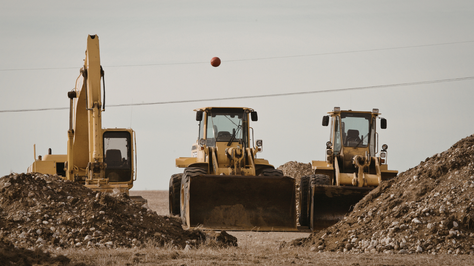 כיצד לשפר את היעילות של ציוד כבד בפרויקט בנייה
