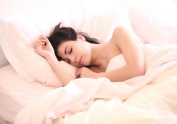 ישנים טוב לפני יום עבודה: איך אפשר לשפר את איכות השינה שלנו?